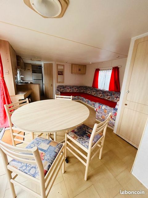 Mobil home spacieux prêt à poser